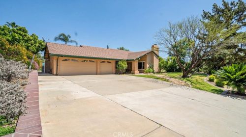 5425 Jasper St, Rancho Cucamonga, CA 91701-1327
