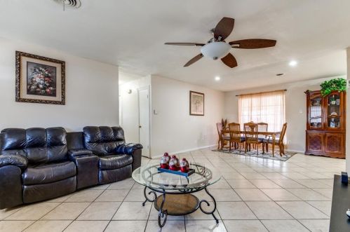 5716 Bonnie Wayne St, Fort Worth TX  76117-2026 exterior