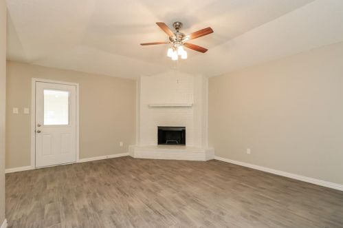 824 Vaughn Ave, Fort Worth TX  76140-3740 exterior