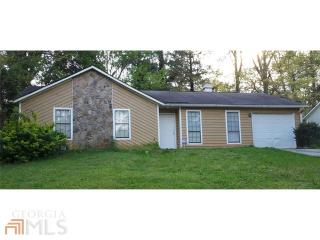 744 Old Manor Rd, Lilburn, GA 30047-6856