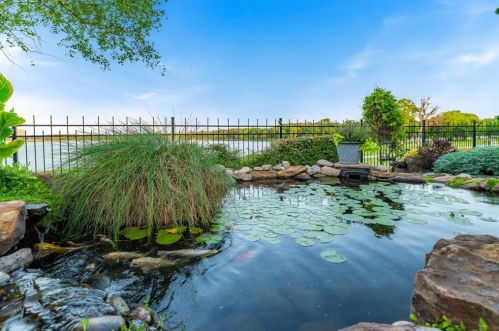 6600 Barcelona, Irving TX  75039-3043 exterior