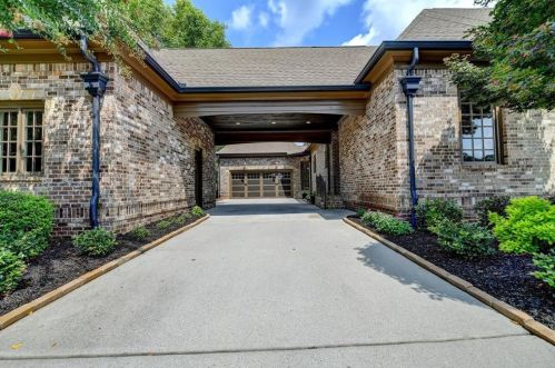 2775 Drayton Hall Dr, Buford, GA 30519-5805