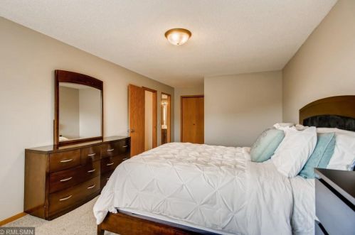 14727 Endicott Way, Saint Paul MN  55124-6340 exterior