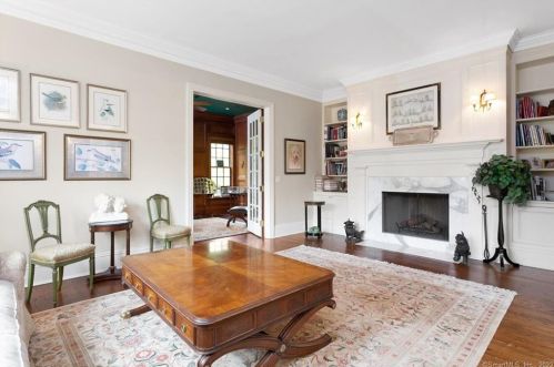 19 Parsonage Rd, Greenwich CT  06830-3919 exterior
