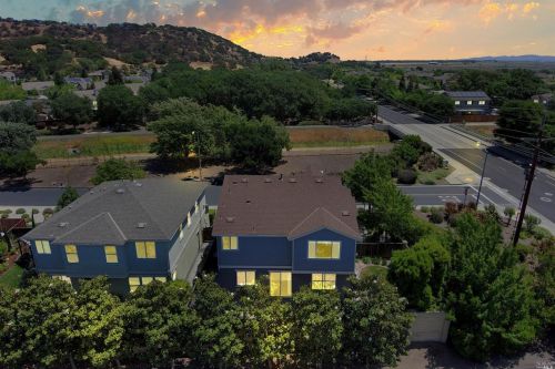 477 Starwood Ct, Fairfield CA  94534-1810 exterior