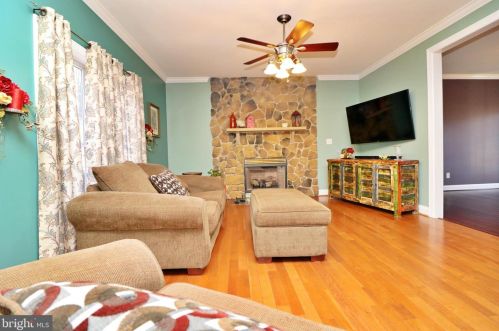 1756 Johnnycake Ln, Harpers Ferry WV 25425-6078 exterior