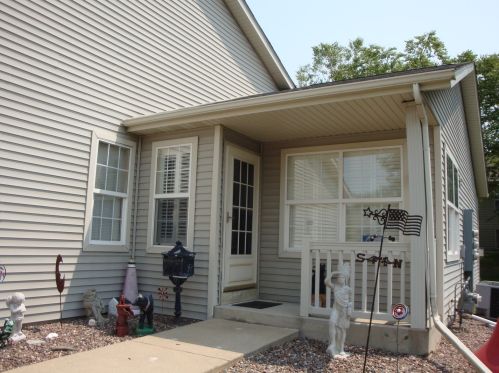 1173 Trowbridge Ln, Rockford, IL 61107-2837