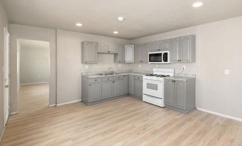 172 Palomar St, Chula Vista CA  91911-3433 exterior