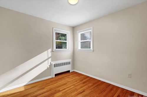 70 Griffin Rd, Wapping CT  06074-1212 exterior