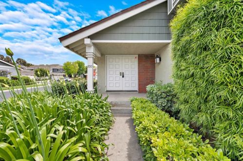 100 Havenwood, Irvine, CA 92614-5435