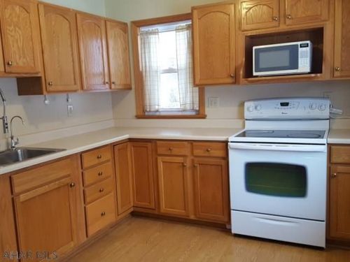 1508 25th Ave, Altoona, PA 16601-2729