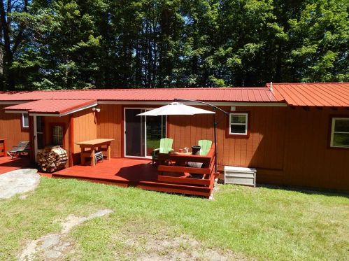 19 Chester Ln, Ctr Harbor, NH 03226-3206
