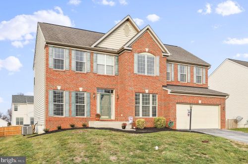 107 Victoria Ln, Charles Town, WV 25414-5984