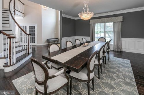 54 Ettl Cir, Princeton NJ  08540-2327 exterior