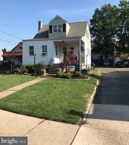 14 Northbrook Ave, Trenton, NJ 08648-3831
