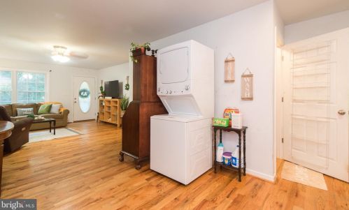 107 Featherbed Ln, Harpers Ferry WV 25425-4982 exterior