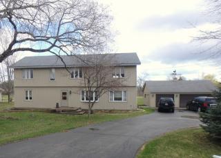 31295 Oplaine Rd, Green Oaks, IL 60048-4829