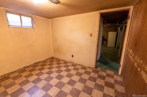 9055 Beechwood Dr, Denver CO  80229-4050 exterior