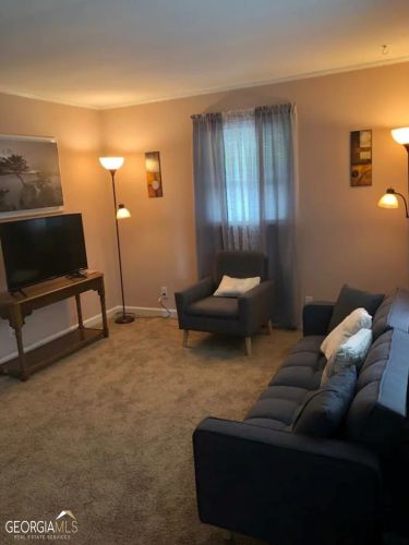 3270 Rex Rd, Rex GA 30273-1041 exterior