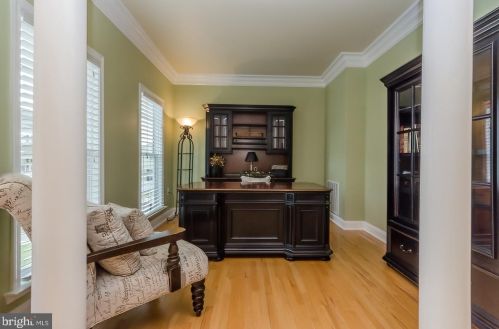 169 Colonial Dr, Charles Town WV 25414-4920 exterior