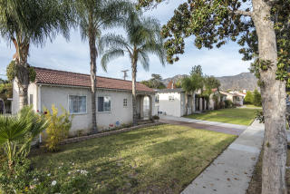 1017 Newby St, Glendale, CA 91201-2206