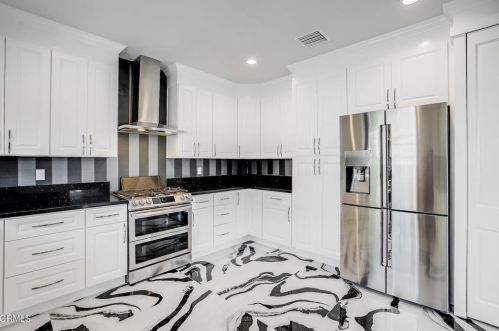 809 Lomita Ave, Glendale CA  91205-1617 exterior