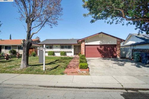 227 Derecho Way, Tracy, CA 95376-1912