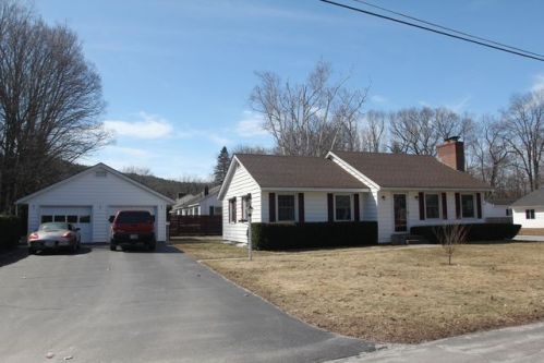 6 Breck Ave, Unity, NH 03743-2616