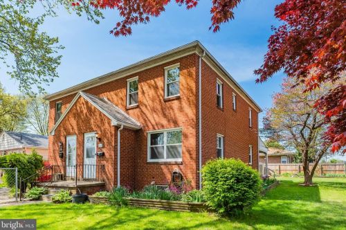 1014 16th St, Harrisburg, PA 17104-2608