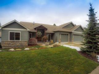 4817 Gleneagle Ln, Spokane WA  99223-1577 exterior