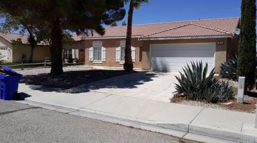 10710 Palmyra St, El Mirage, CA 92301-3831