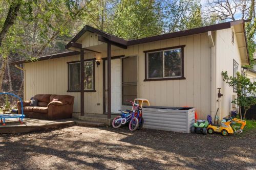 14255 Big Canyon Rd, Middletown, CA 95461-9748