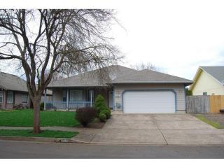 2484 Noah St, Eugene, OR 97402-8713
