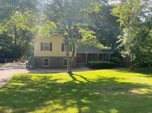 1383 Northside Dr, Conyers, GA 30012-4101