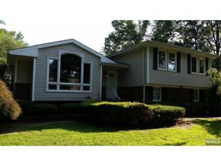 228 Carl Pl, Paramus, NJ 07652-1743
