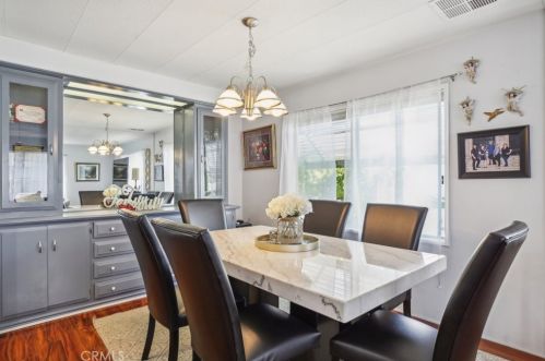 20701 Beach Blvd, Huntington Beach CA  92648-4908 exterior