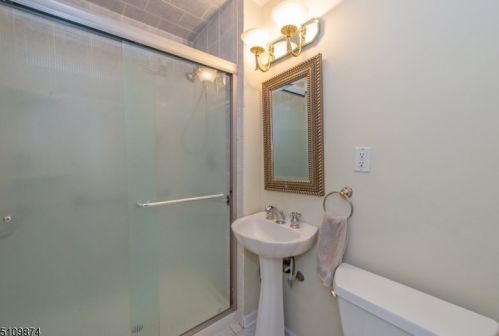 60 Woodland Rd, Dover NJ  07869-4136 exterior