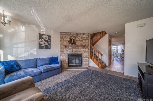 11983 Frd Dr, Aurora CO 80012-3282 exterior