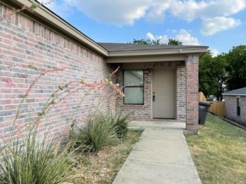 8119 Doreen Ave, Fort Worth TX  76116-6304 exterior