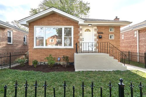 9735 Lowe Ave, Chicago, IL 60628-1012