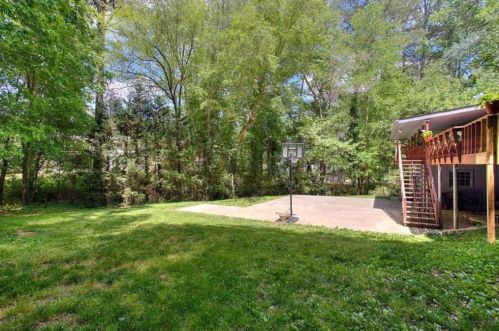 4693 Rivercliff Dr, Lilburn GA  30047-4736 exterior