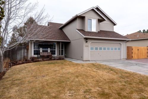 1152 Locksley Dr, Bend OR  97701-7616 exterior