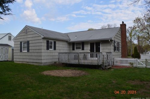 74 Grandview Ave, Norwalk, CT 06850-3124