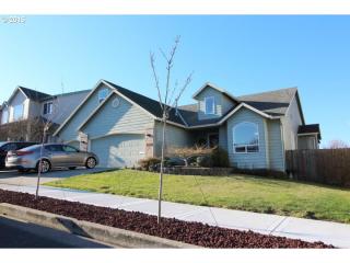 3755 203rd Ave, Interlachen, OR 97024-7801