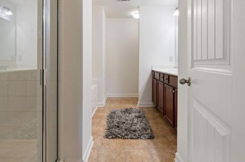421 Fernbay Dr, Atlanta GA  30331-8957 exterior