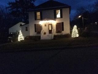 8 Williams St, Lebanon, NH 03766-1052