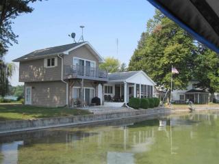 1825 600, Howe, IN 46746-9406