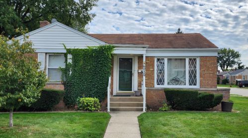 6029 Sherwin Ave, Chicago, IL 60646-1255