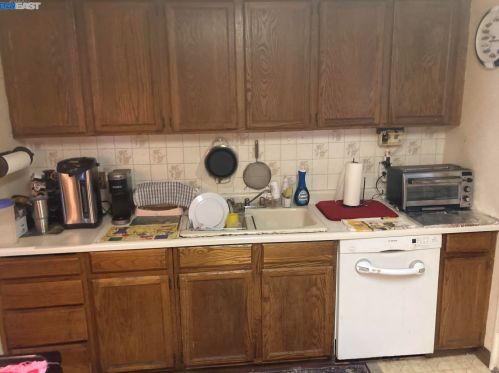 850 Serra Dr, San Leandro, CA 94578-4214