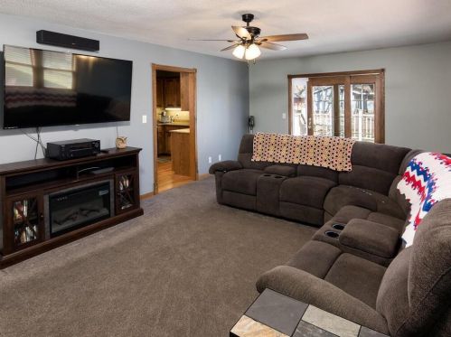 1075 Harrison St, Prior Lake, MN 55379-2037